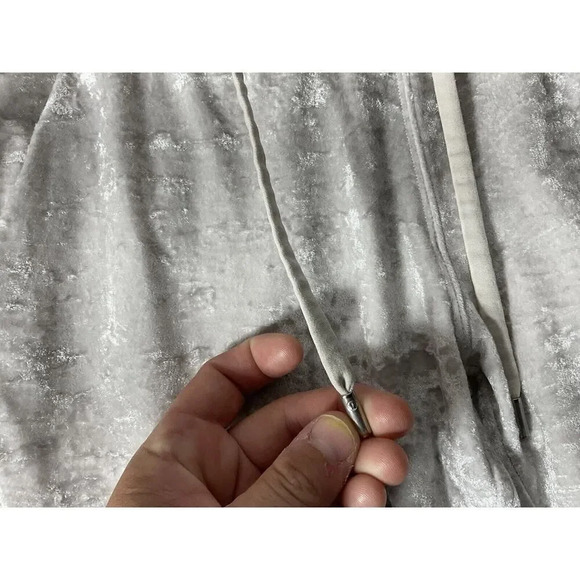 Lululemon Ready To Crush Crushed Velvet Velour Joggers Size 6 Chrome - Picture 5 of 11